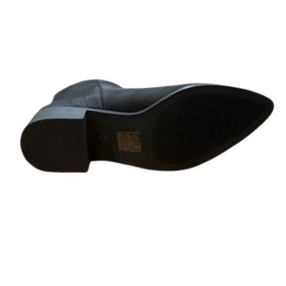 Journee Collection “Sadiya” Faux Suede Pointed Toe Booties in Black – Size 8.5 - Picture 7 of 8